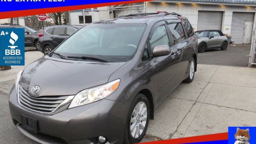 2013 Toyota Sienna XLE — Minivan — 137,375 mi — Brooklyn, NY