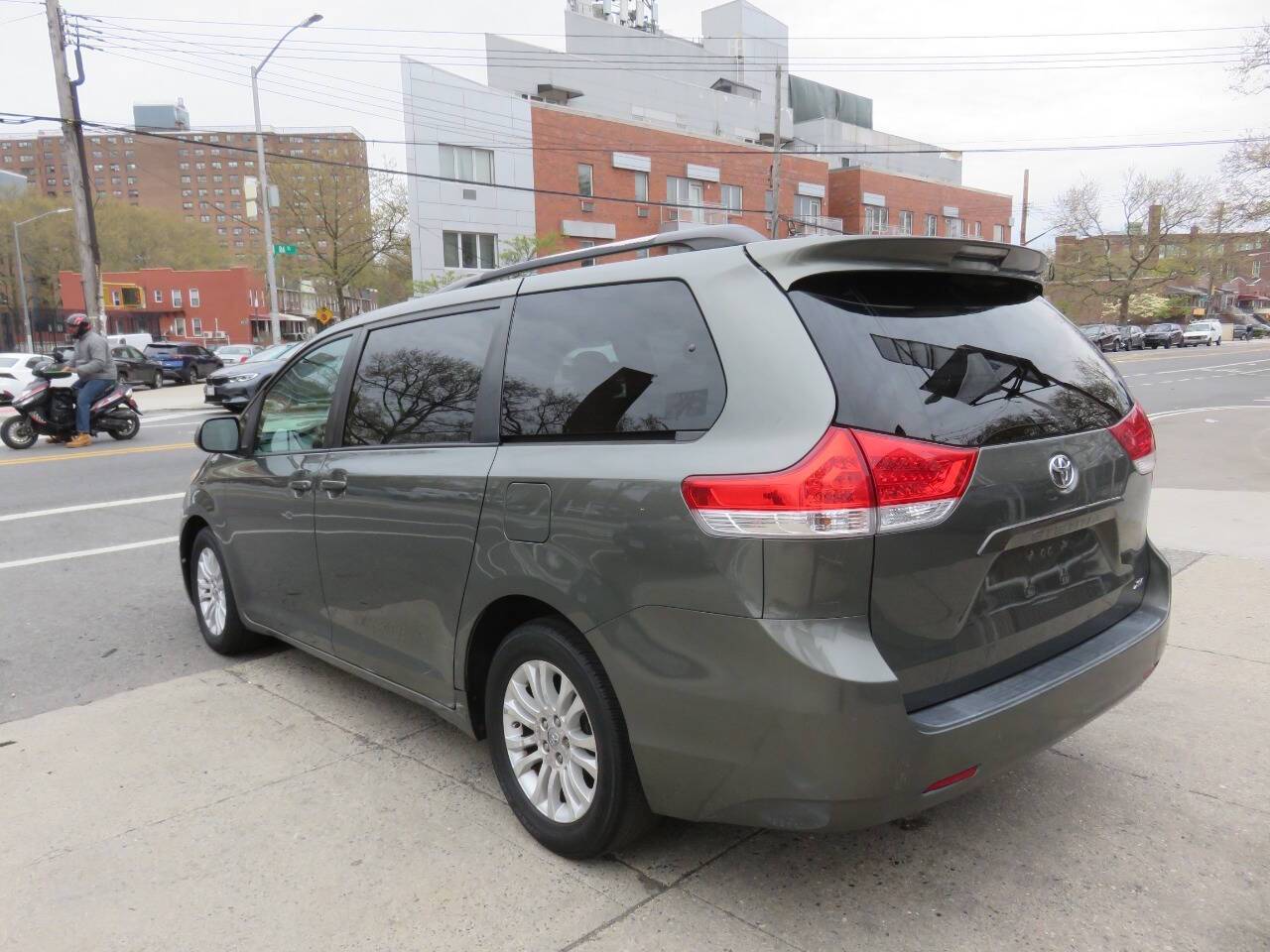 Thumbnail 4