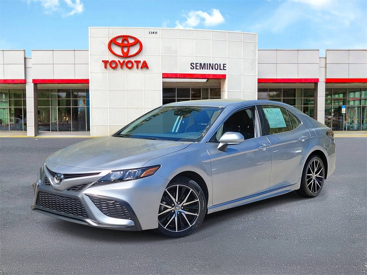 2024 Toyota Camry SE — Sedan — 15,881 mi — Sanford, FL