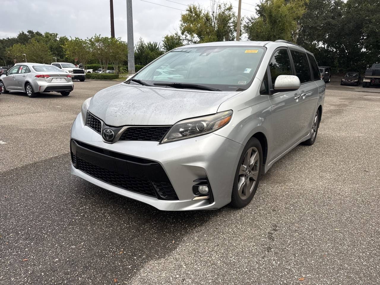 2019 Toyota Sienna SE — Minivan — 67,017 mi — Sanford, FL