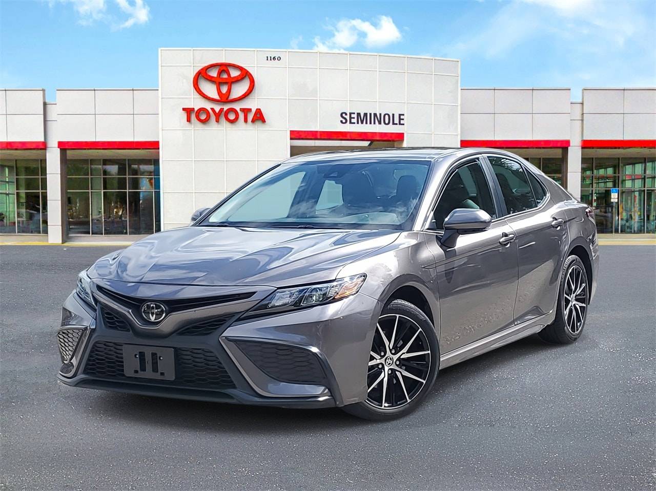 2024 Toyota Camry SE — Sedan — 33,173 mi — Sanford, FL