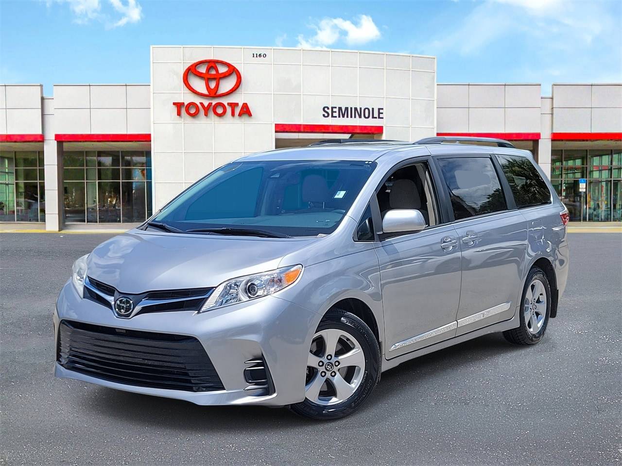 2018 Toyota Sienna LE — Minivan — 104,788 mi — Sanford, FL
