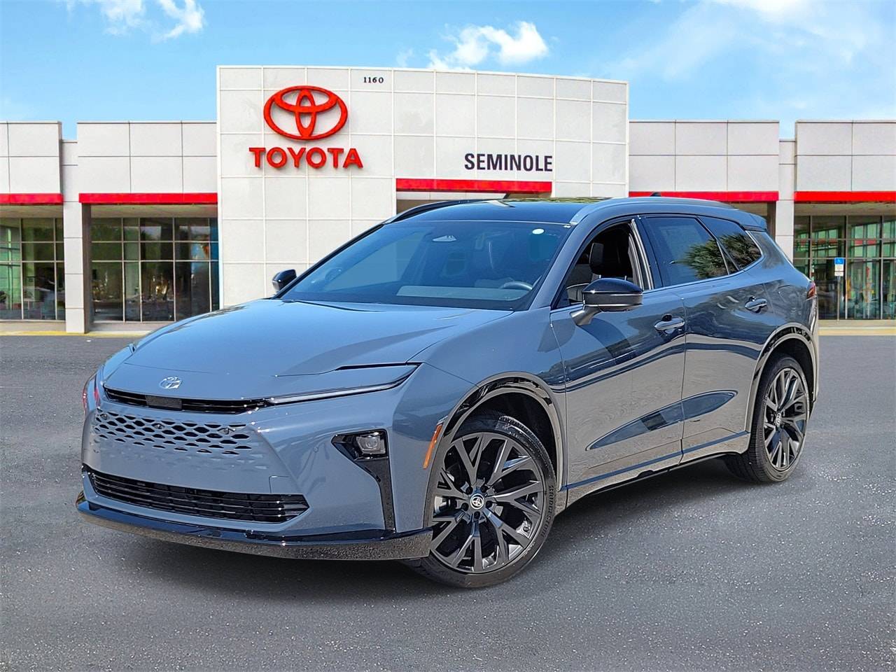 2025 Toyota Crown Signia Limited — SUV — 3,522 mi — Sanford, FL