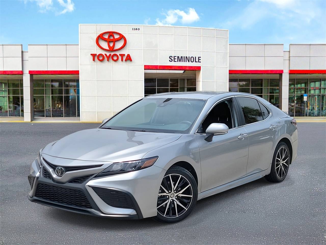 2024 Toyota Camry SE — Sedan — 33,543 mi — Sanford, FL