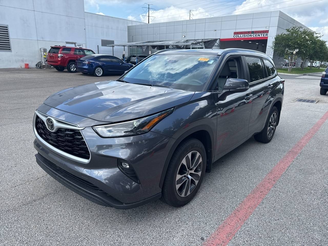 2024 Toyota Highlander XLE — SUV — 8,837 mi — Sanford, FL