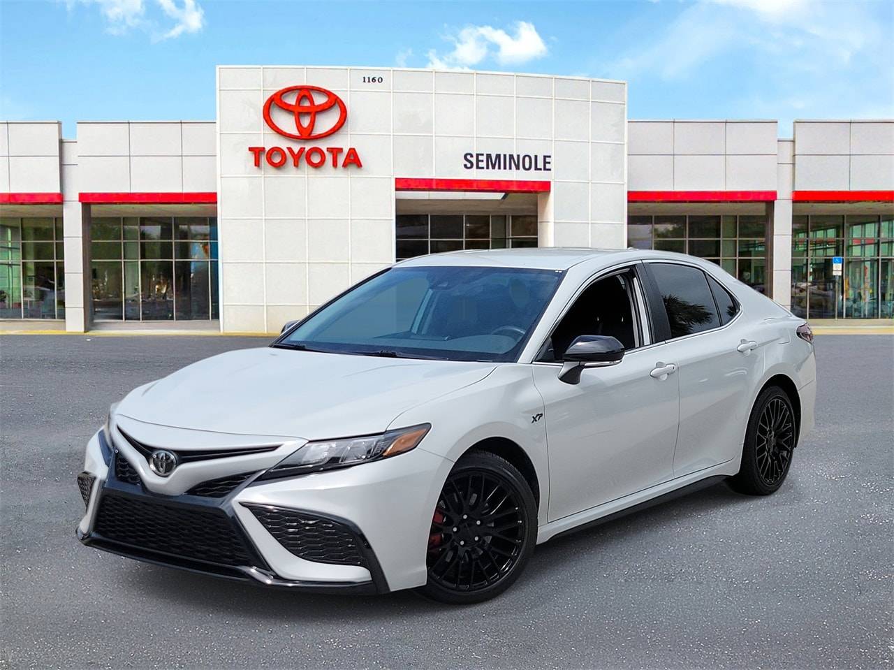 2023 Toyota Camry SE — Sedan — 33,030 mi — Sanford, FL
