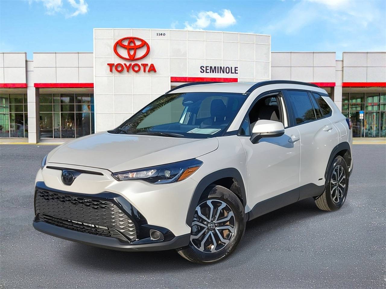 2024 Toyota Corolla Cross Hybrid SE — SUV — 5,897 mi — Sanford, FL