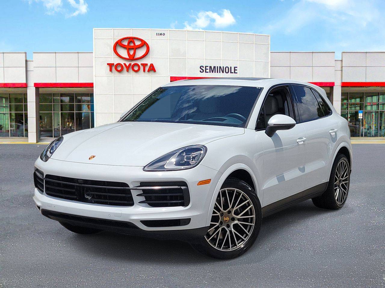 2023 Porsche Cayenne Platinum Edition