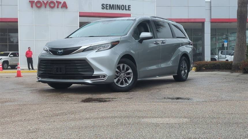 2023 Toyota Sienna XLE — Minivan — 47,632 mi — Sanford, FL