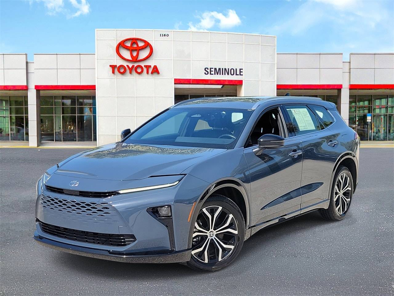 2025 Toyota Crown Signia XLE — SUV — 10,537 mi — Sanford, FL