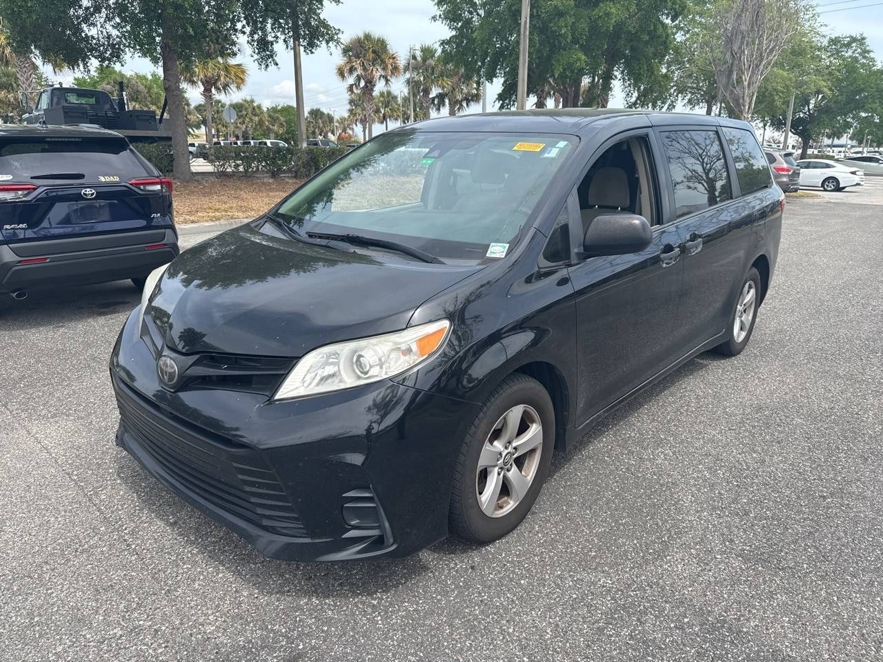 2018 Toyota Sienna L — Minivan — 122,163 mi — Sanford, FL