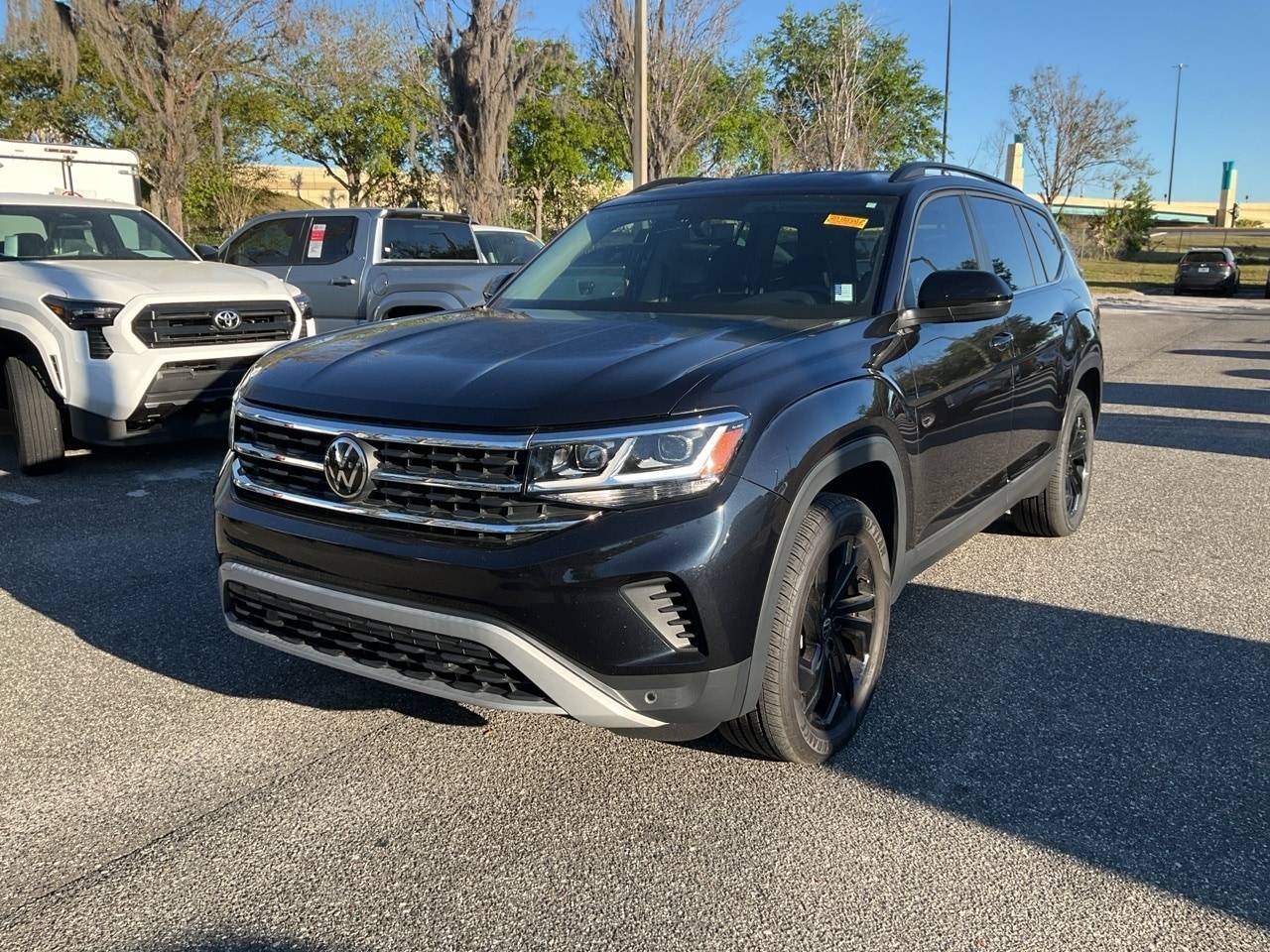 2023 Volkswagen Atlas SE with Technology — SUV — 17,202 mi — Sanford, FL