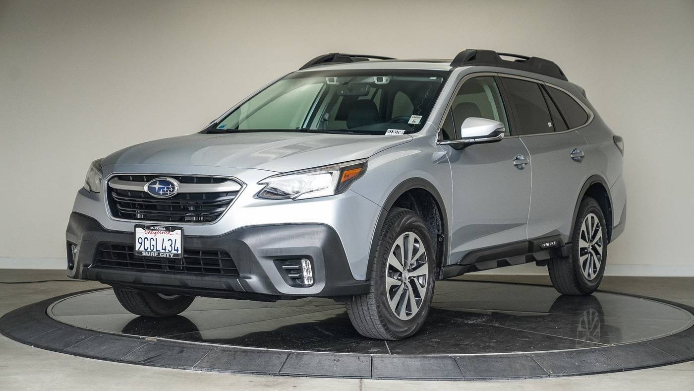 2022 Subaru Outback 2.5i Premium — SUV — 17,633 mi — Huntington Beach, CA