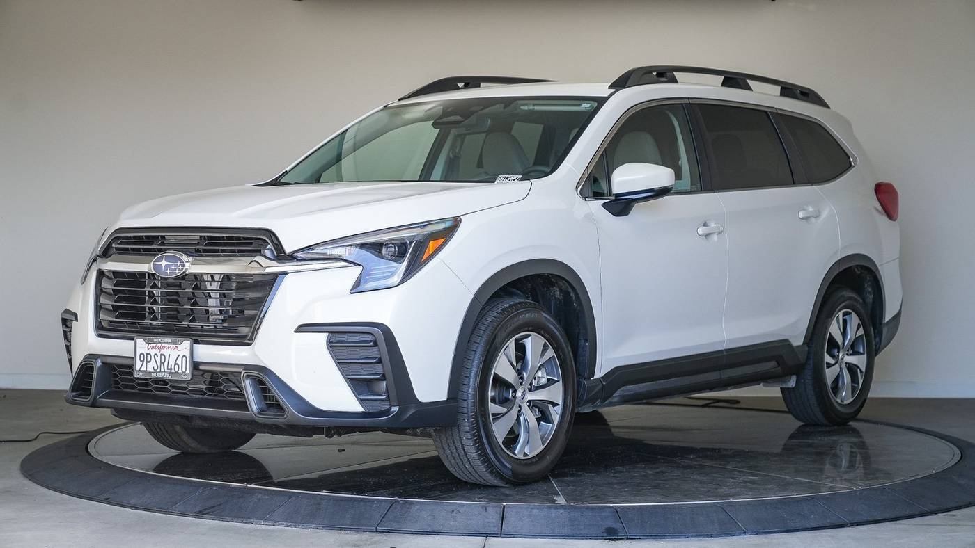 2024 Subaru Ascent Premium — SUV — 1,817 mi — Huntington Beach, CA
