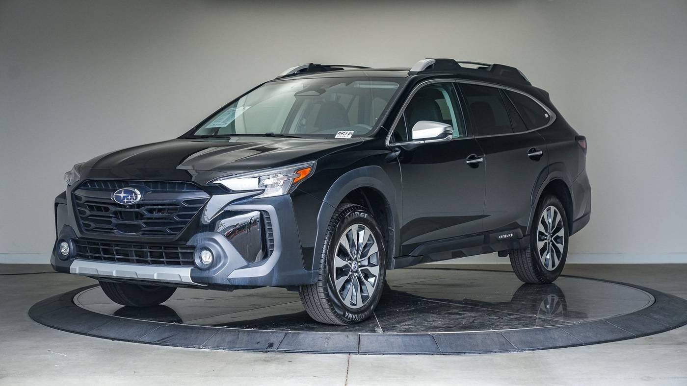 2024 Subaru Outback Touring — SUV — 3,372 mi — Huntington Beach, CA