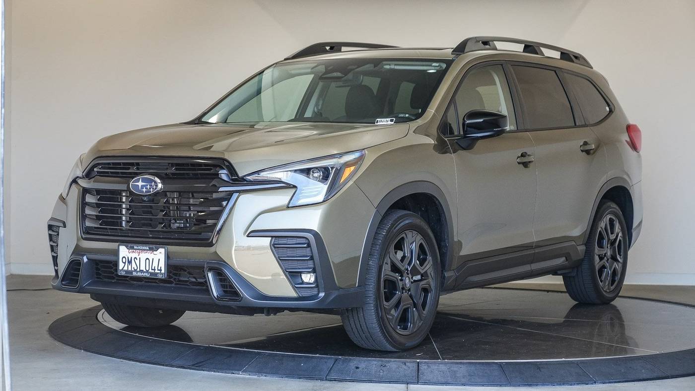 2025 Subaru Forester Limited — SUV — 117 mi — Huntington Beach, CA