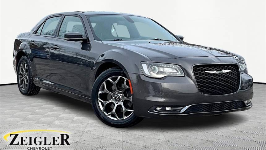 2018 Chrysler 300 S — Sedan — 48,729 mi — Schaumburg, IL