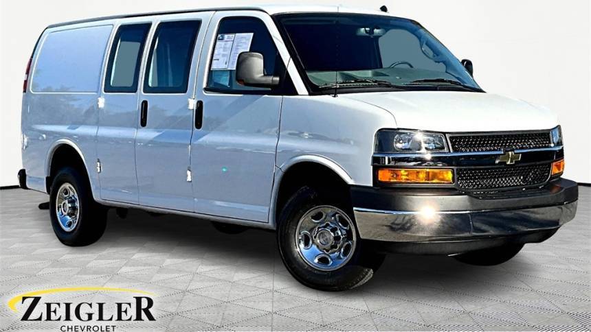 2023 Chevrolet Express Cargo Van Base — Cargo Van — 5,874 mi — Schaumburg, IL