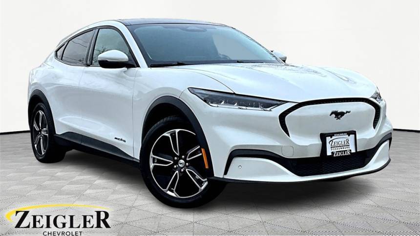 2021 Ford Mustang Mach-E Select — SUV — 33,679 mi — Schaumburg, IL