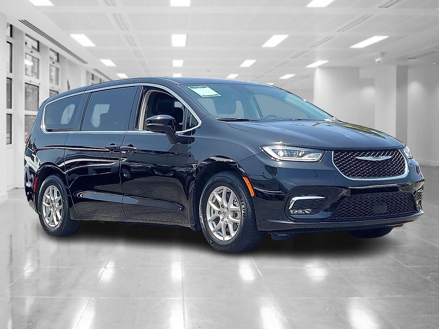 2024 Chrysler Pacifica Touring L — Minivan — 50,481 mi — Alhambra, CA