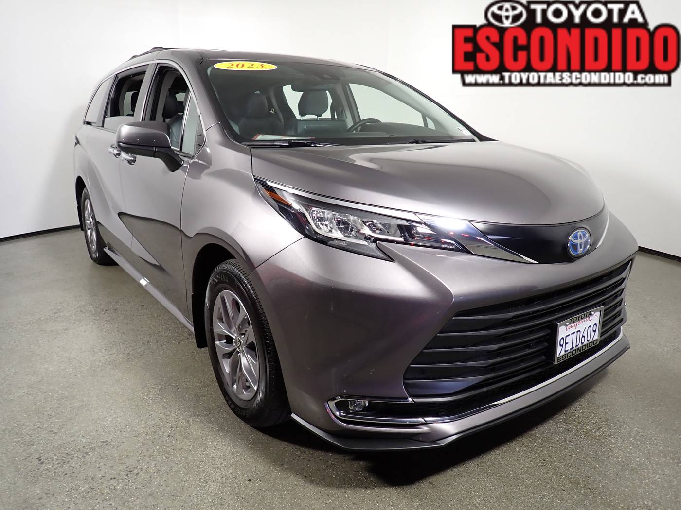 2023 Toyota Sienna XLE — Minivan — 12,057 mi — Escondido, CA