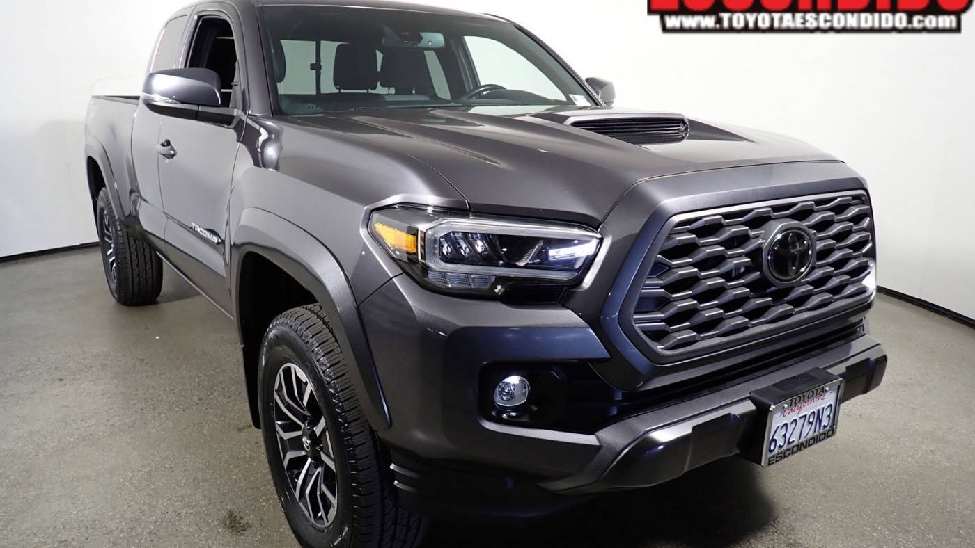2022 Toyota Tacoma SR — Pickup Truck — 30,012 mi — Escondido, CA