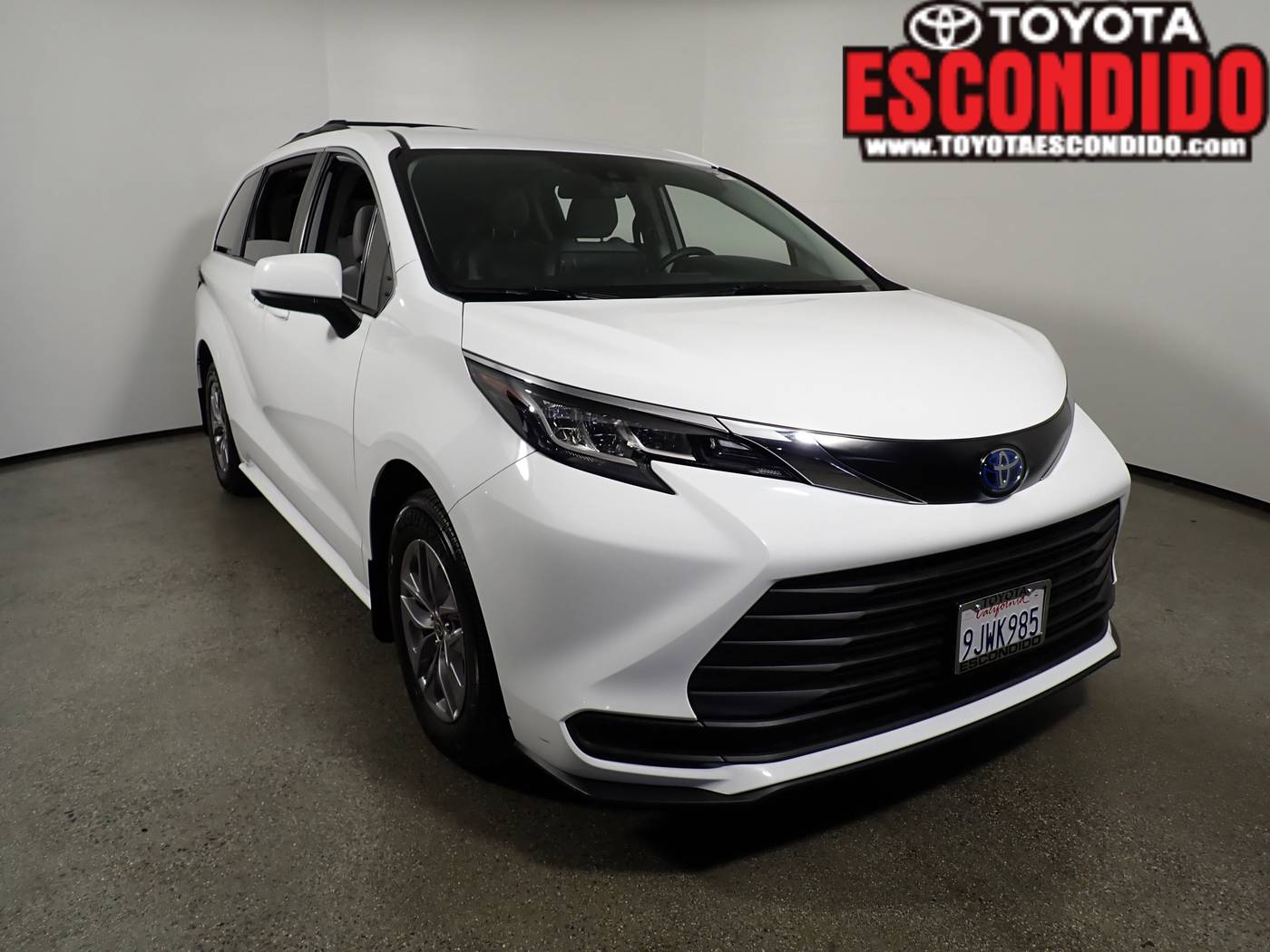 2021 Toyota Sienna LE — Minivan — 61,103 mi — Escondido, CA