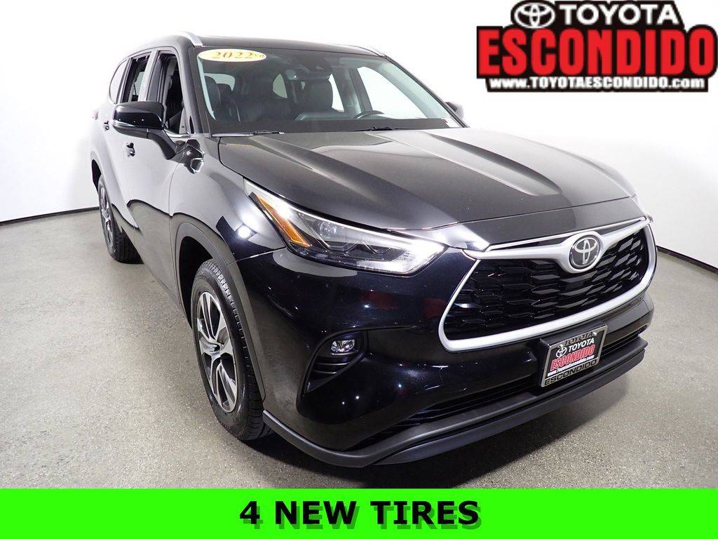 2022 Toyota Highlander XLE — SUV — 50,660 mi — Escondido, CA