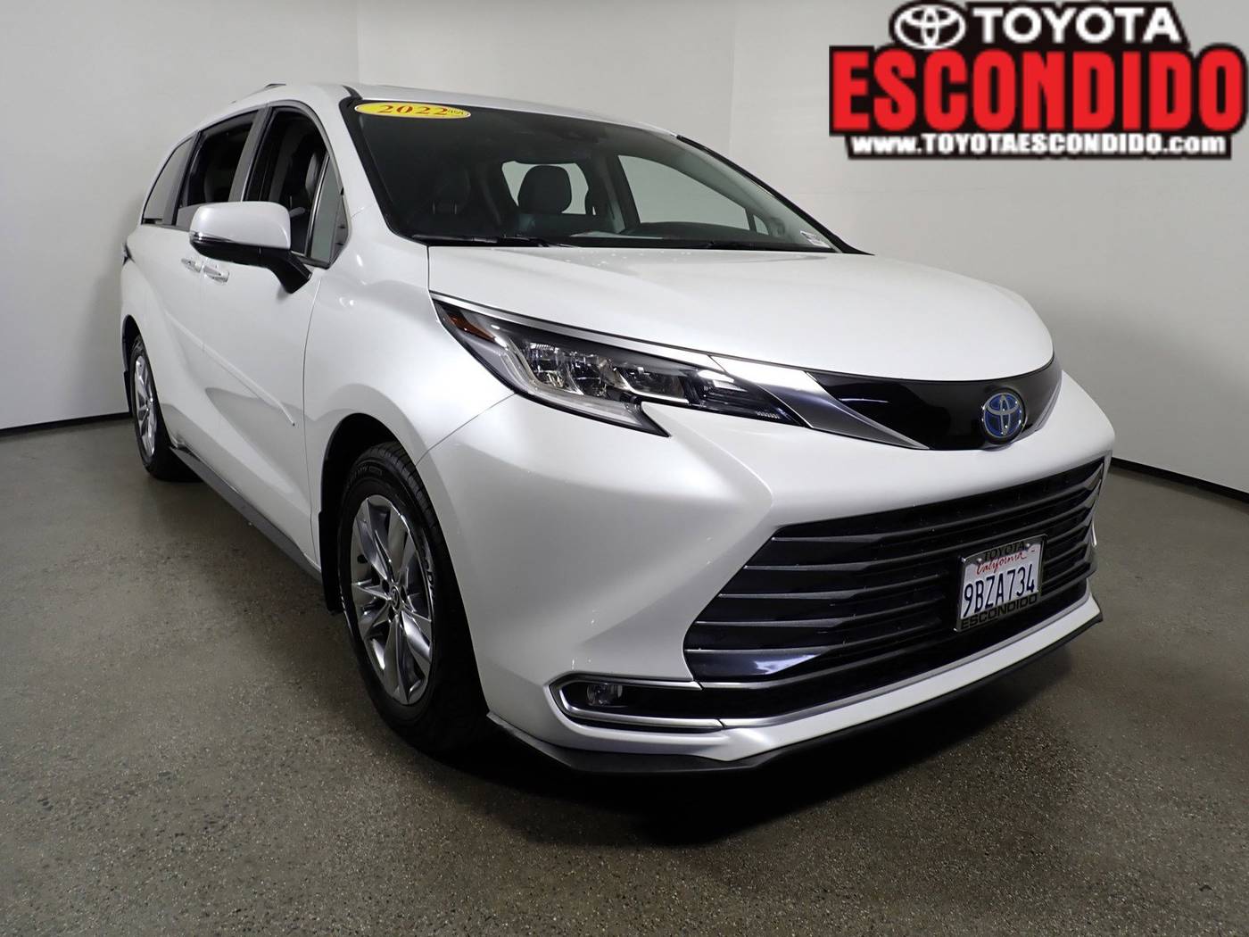 2022 Toyota Sienna Limited — Minivan — 54,307 mi — Escondido, CA