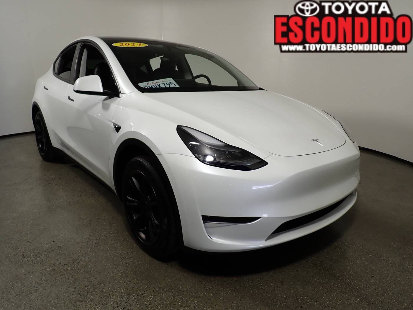 2024 Tesla Model Y Standard Range — SUV — 21,113 mi — Escondido, CA