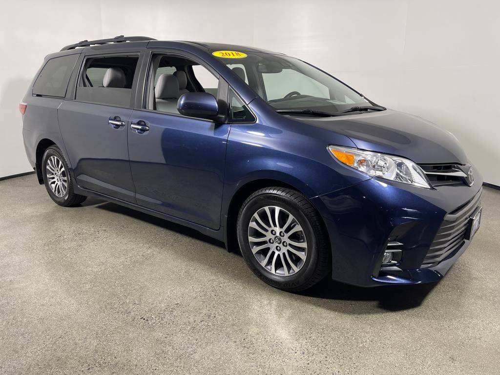 2018 Toyota Sienna L — Minivan — 56,407 mi — Escondido, CA