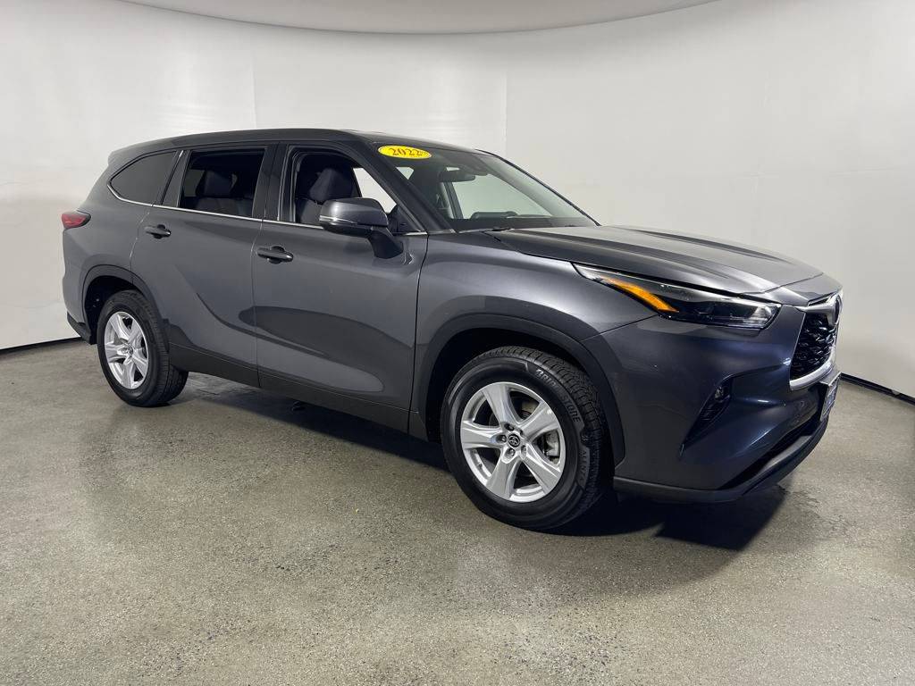 2022 Toyota Highlander LE — SUV — 35,329 mi — Escondido, CA