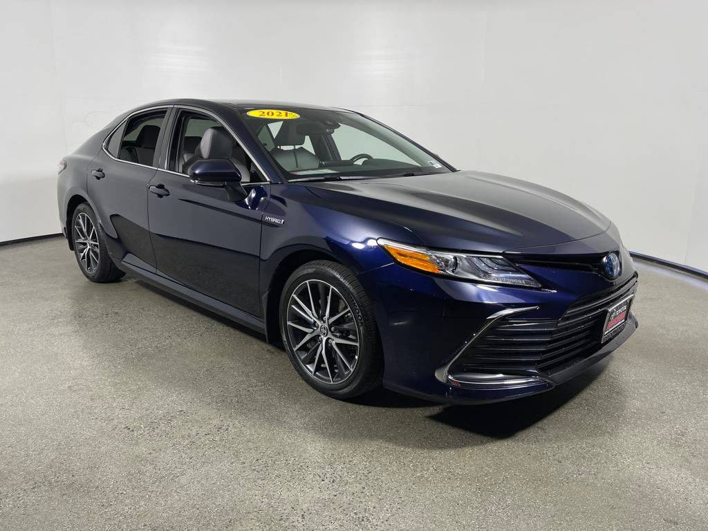 2021 Toyota Camry Hybrid XLE — Sedan — 46,440 mi — Escondido, CA