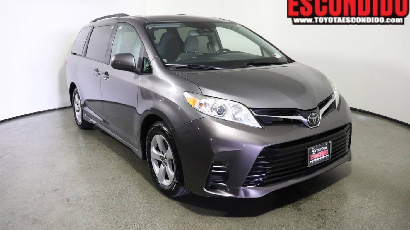 2020 Toyota Sienna LE — Minivan — 63,487 mi — Escondido, CA