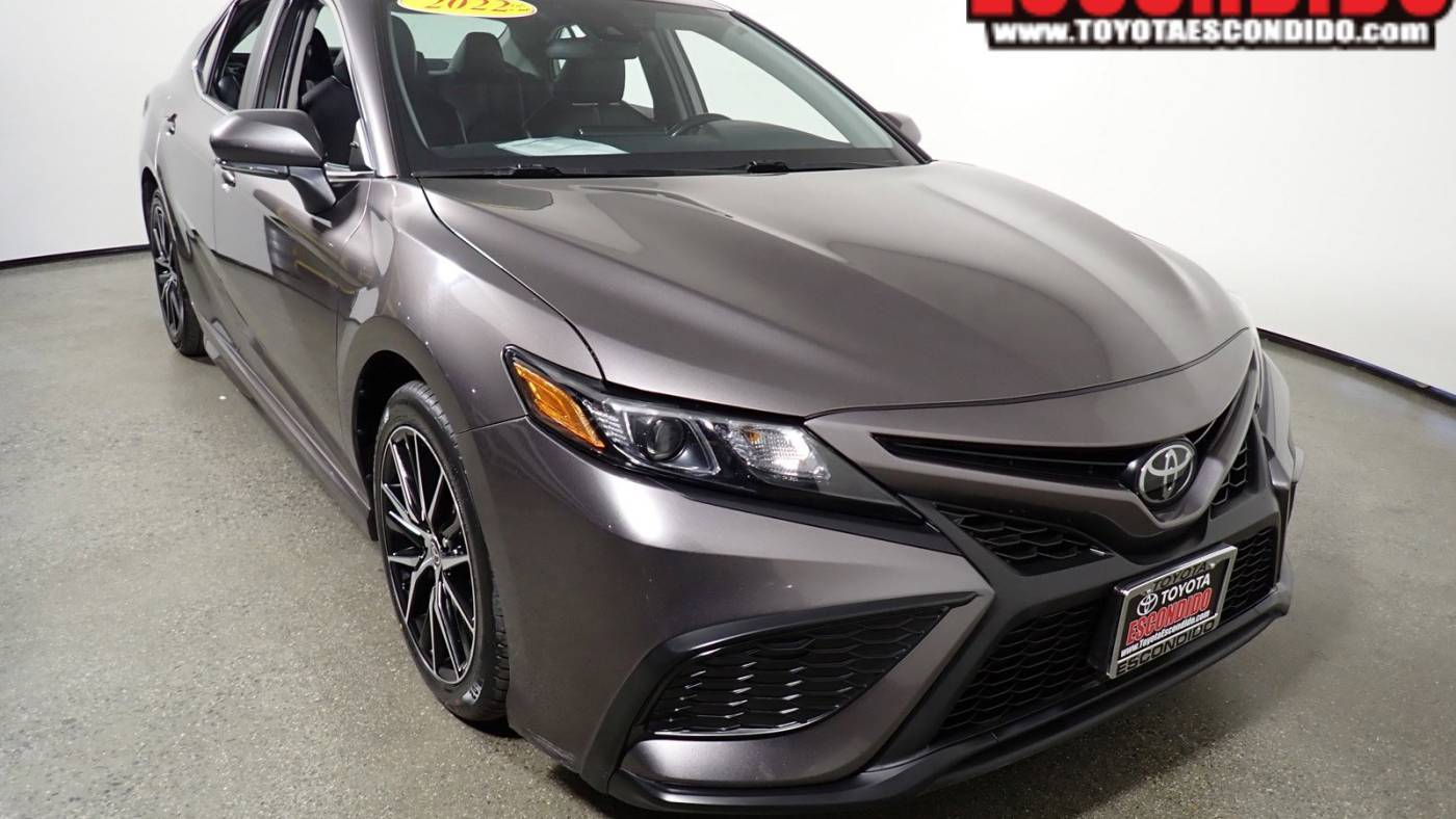 2022 Toyota Camry SE — Sedan — 66,671 mi — Escondido, CA