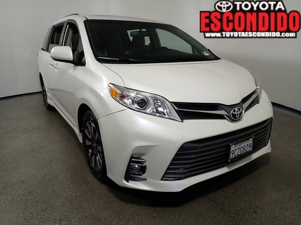 2019 Toyota Sienna L — Minivan — 39,733 mi — Escondido, CA