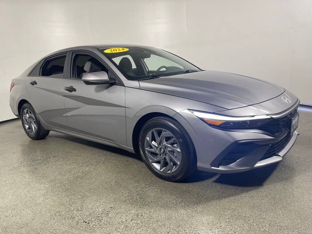 2024 Hyundai Elantra SEL — Sedan — 5,497 mi — Escondido, CA
