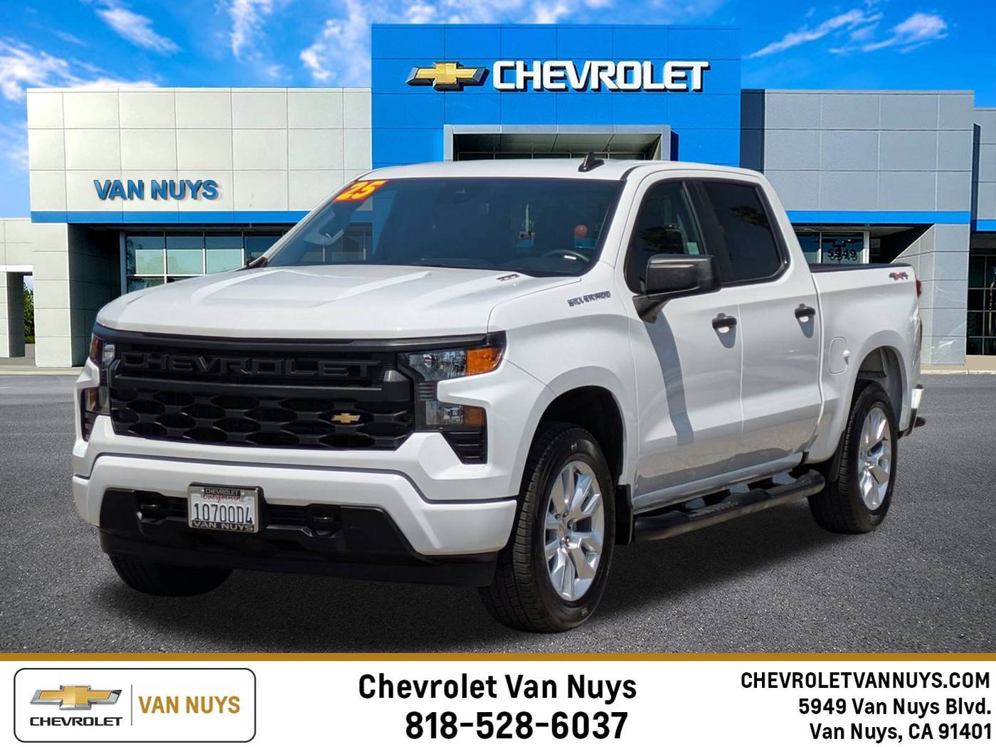 2025 Chevrolet Silverado 1500 Custom — Pickup Truck — 5,504 mi — Van Nuys, CA