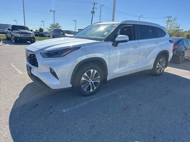 2023 Toyota Highlander XLE — SUV — 33,085 mi — Columbus, OH