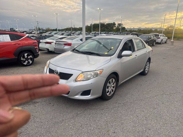 2010 Toyota Corolla LE — Sedan — 95,212 mi — Columbus, OH