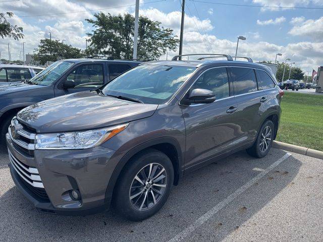 2017 Toyota Highlander XLE — SUV — 120,470 mi — Columbus, OH