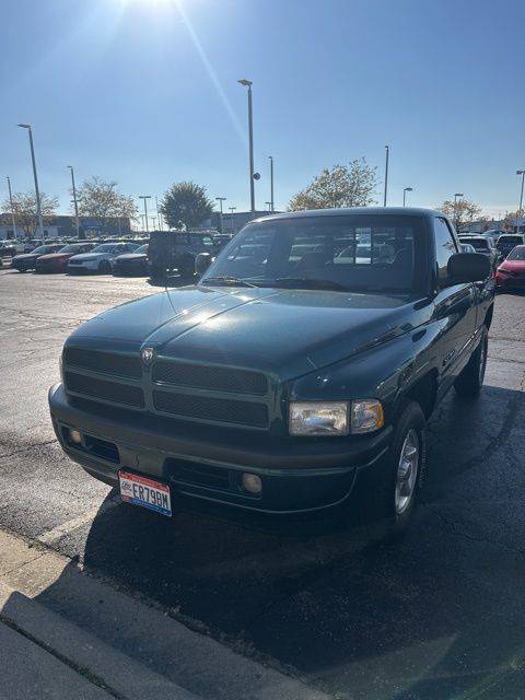 1998 Dodge Ram 1500 Base — Pickup Truck — 136,480 mi — Columbus, OH
