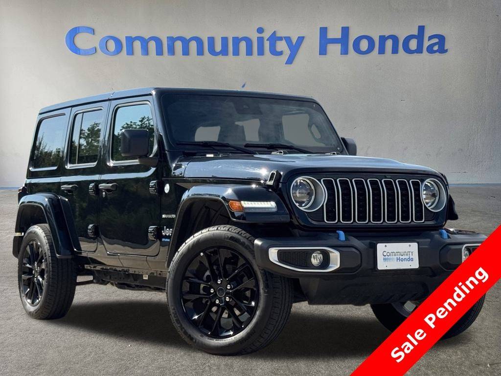 2024 Jeep Wrangler Sahara — SUV — 32,814 mi — Baytown, TX