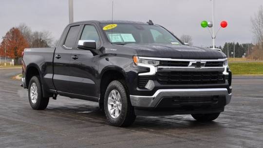 2023 Chevrolet Silverado 1500 LT — Pickup Truck — 38,644 mi — Milan, MI