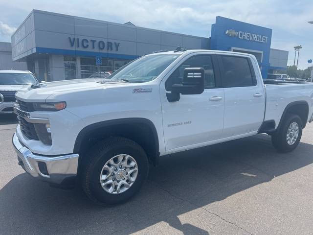 2024 Chevrolet Silverado 2500HD LT — Pickup Truck — 15,243 mi — Milan, MI