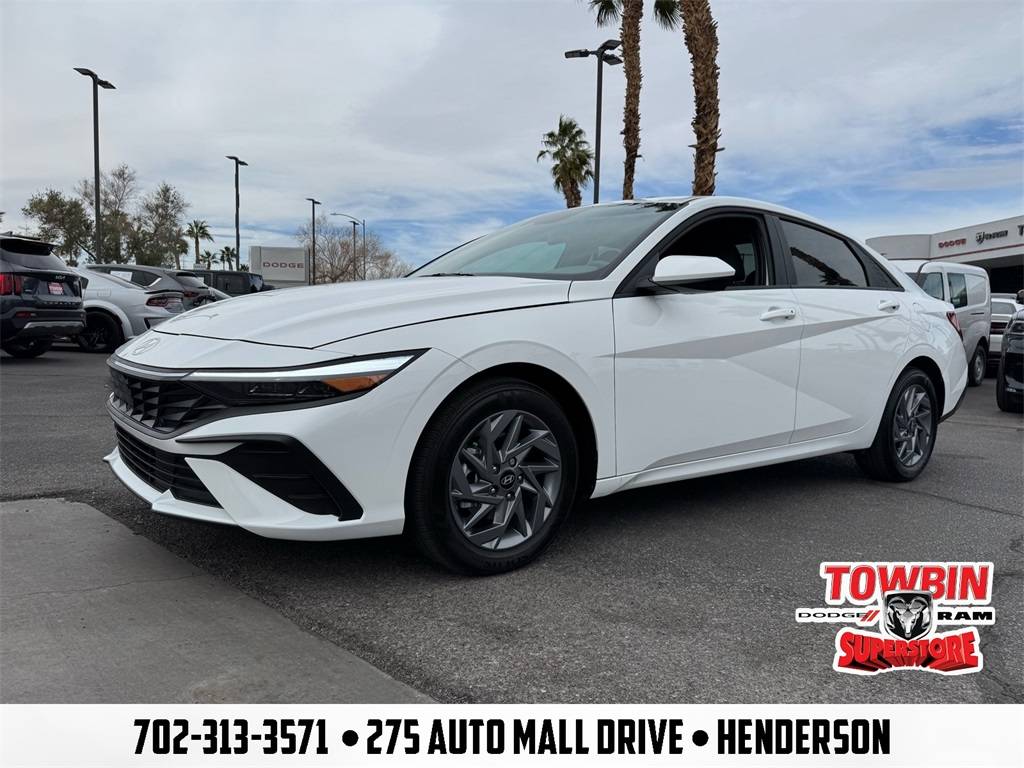 2024 Hyundai Elantra SEL — Sedan — 2,056 mi — Henderson, NV