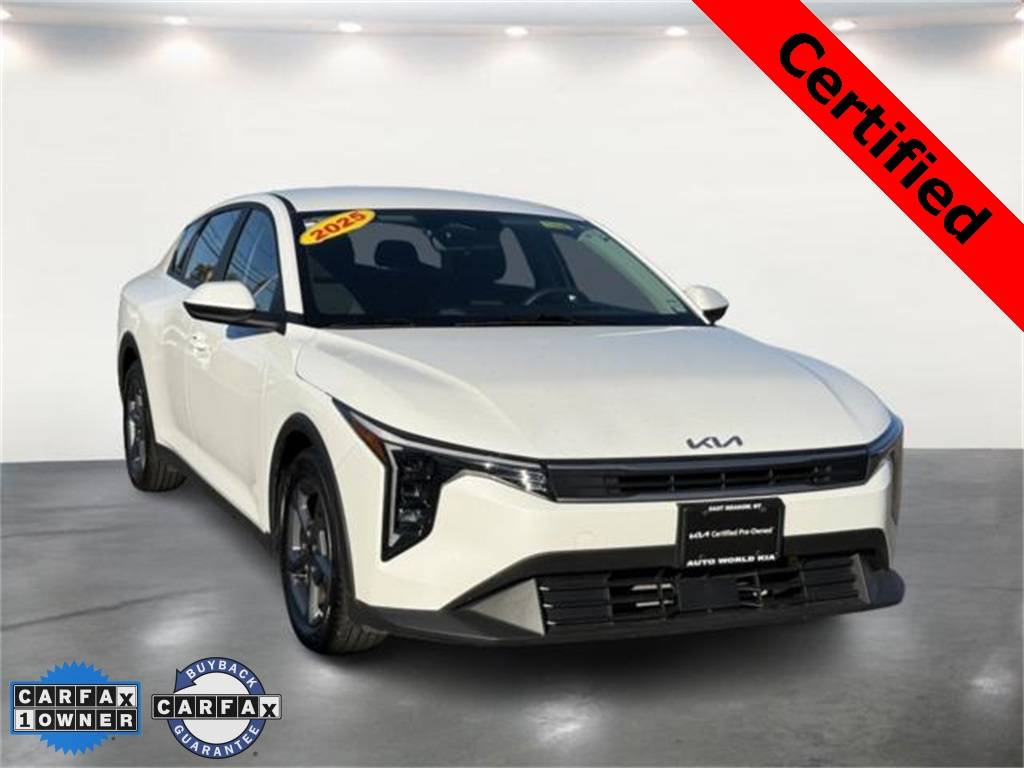 2025 Kia K4 LXS — Sedan — 7,317 mi — East Meadow, NY
