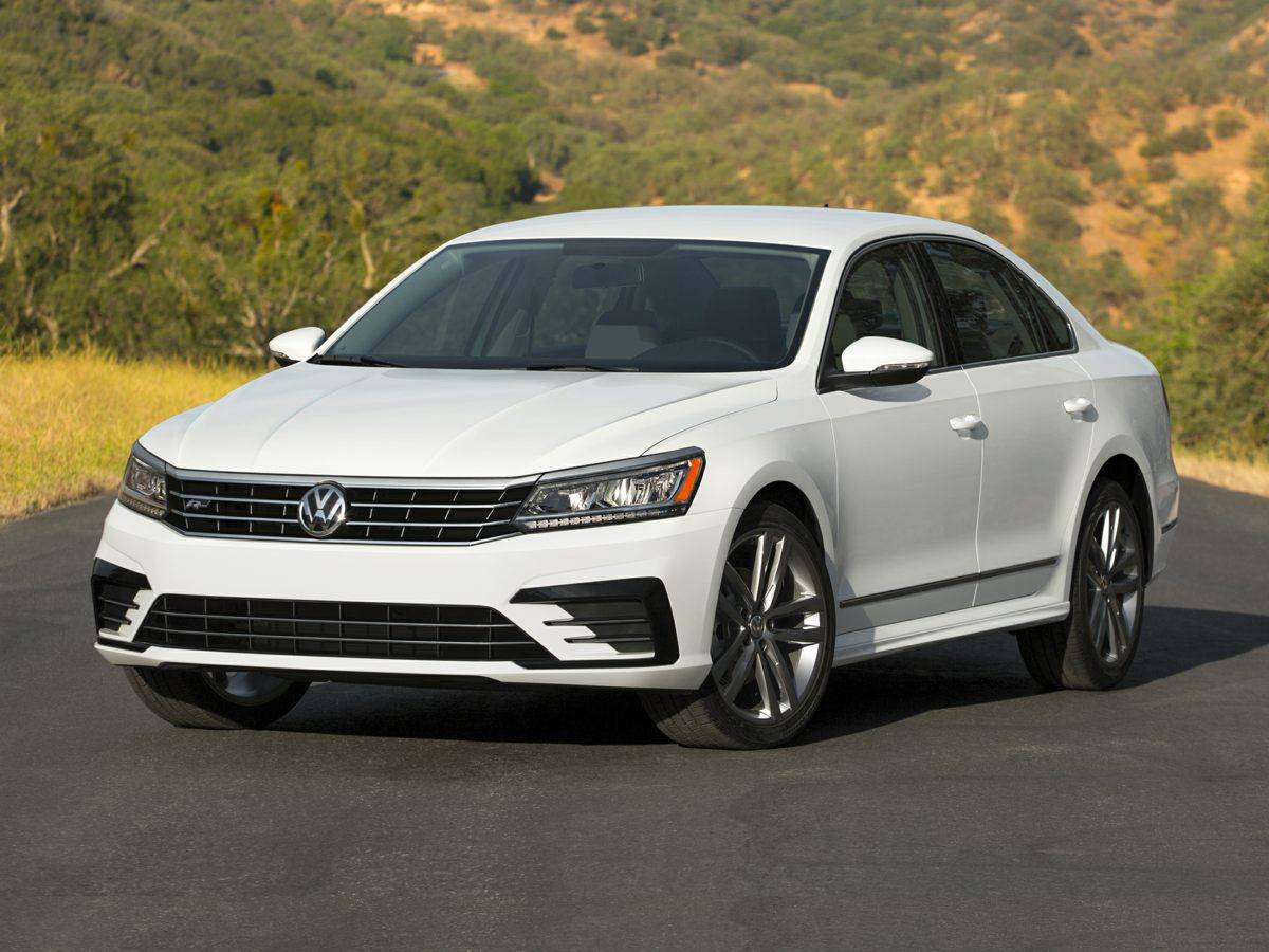 2018 Volkswagen Passat 2.0T SE — Sedan — 88,829 mi — East Meadow, NY