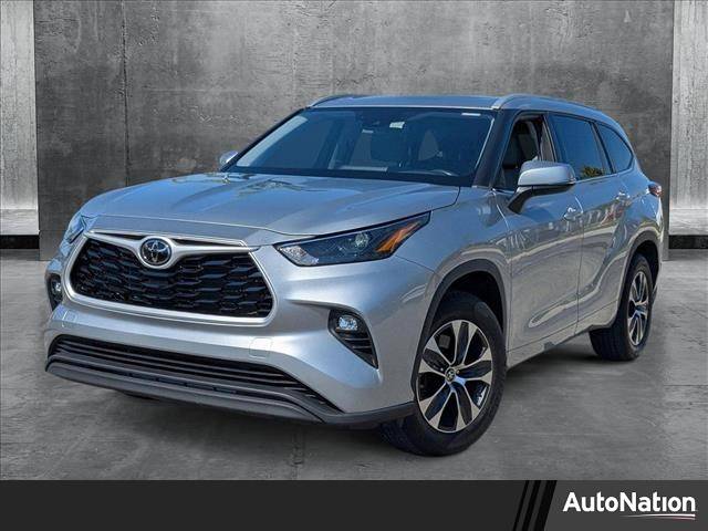 2022 Toyota Highlander XLE — SUV — 43,701 mi — Miami, FL