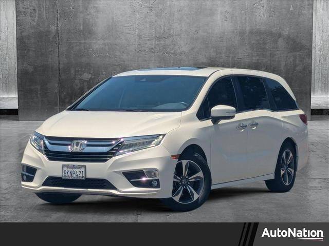 2019 Honda Odyssey Touring — Minivan — 72,680 mi — Valencia, CA